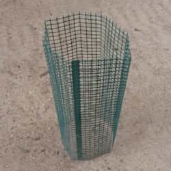 Protezioni tubolari SHELTER 300 in rete tubolare verde, diametro 30 cm, altezza 50 cm o in rotolo da 100 metri lineari